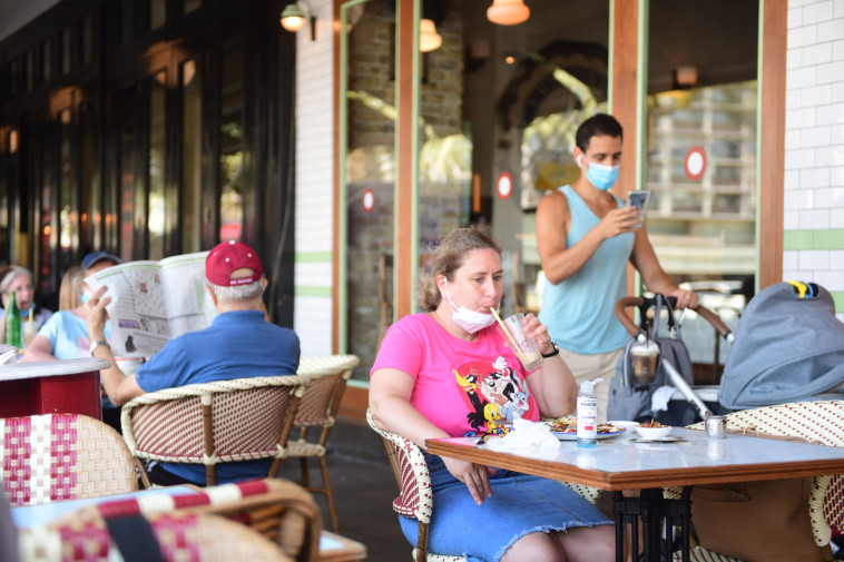 סכנת הידבקות בקורונה במסעדה