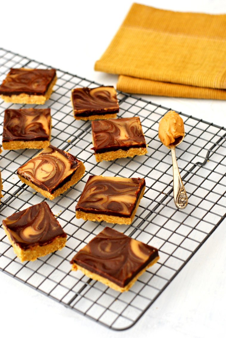 חיתוכיות שוקותלד וחמאת בוטנים