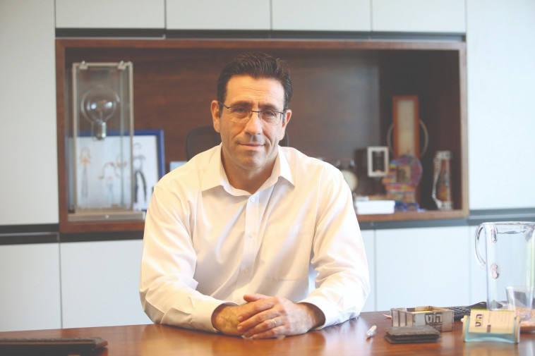 צביקה וילנאי