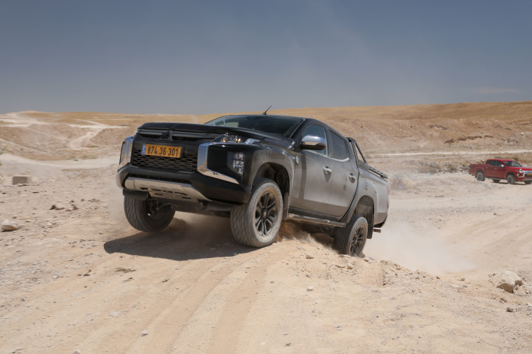 מיצובישי טריטון