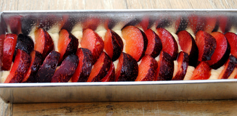 עוגת שזיפים