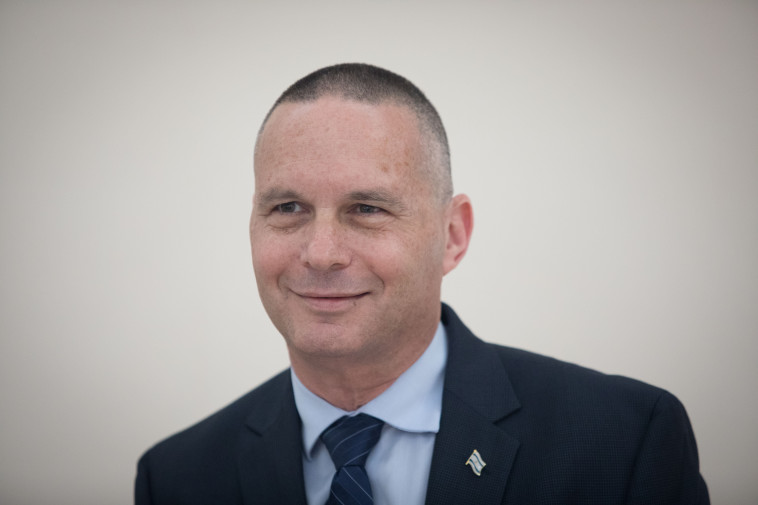 השר יזהר שי