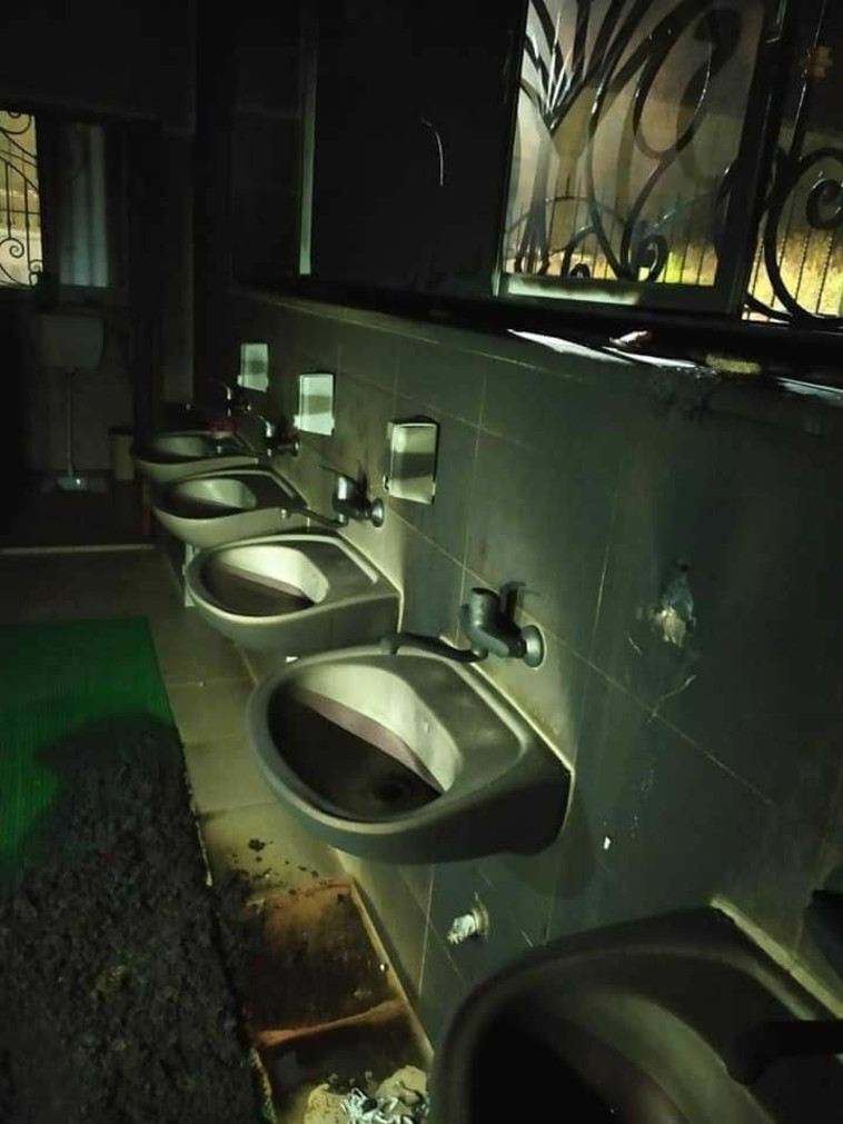 המסגד שהוצת סמוך לרמאללה