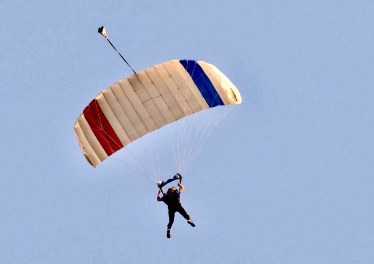 צניחה חופשית בנתב''ג