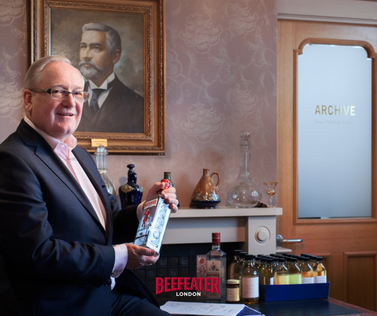 דזמונד פיין, מאסטר דיסטילר, ג'ין ביפאיטר 