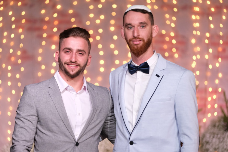 יאשיהו בלום(שמאל) ואחיו מאיר