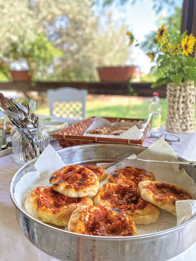 מאפים כורדים, רמות מנשה