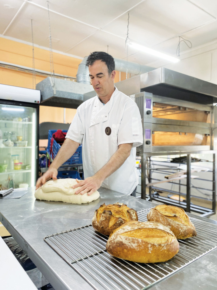 לחם דורון, רמות מנשה