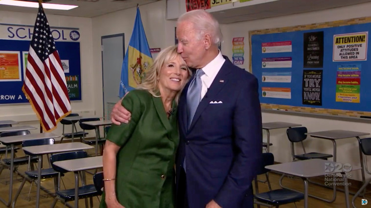 ג'ו ביידן ואשתו ג'יל לאחר ההכרזה על המינוי (צילום: Democratic National Convention/Pool via REUTERS)
