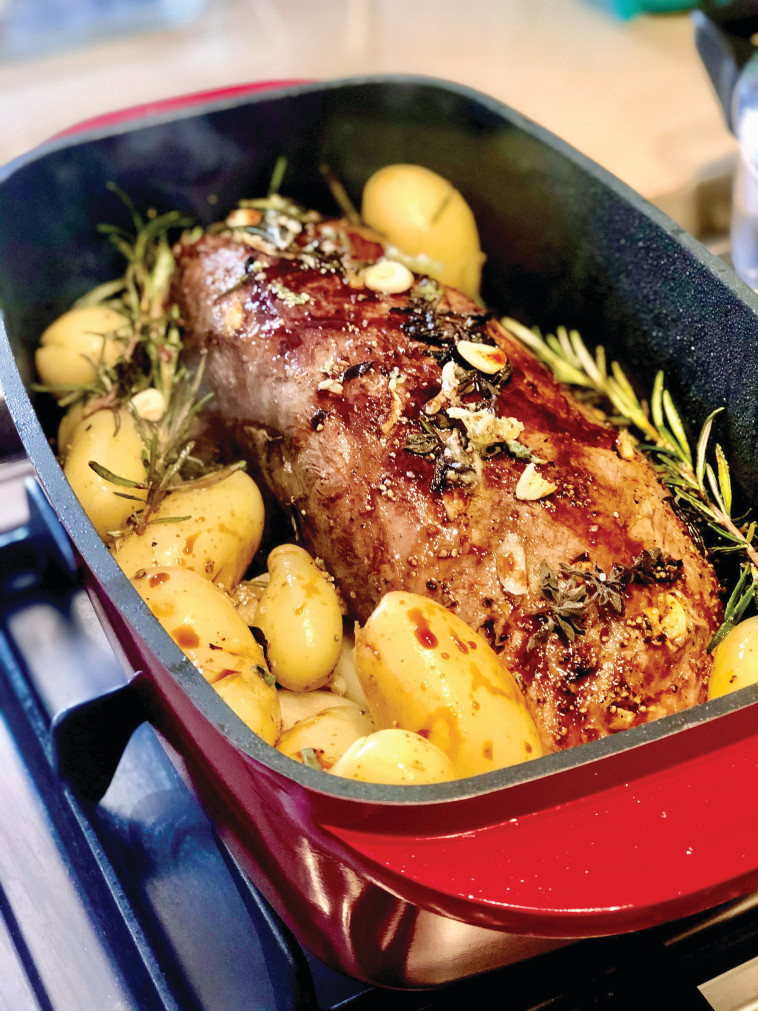 גלילת בשר ברוזמרין, חרדל ותפודים