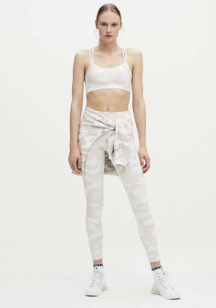 CK לפקטורי 54, 370 ש''ח