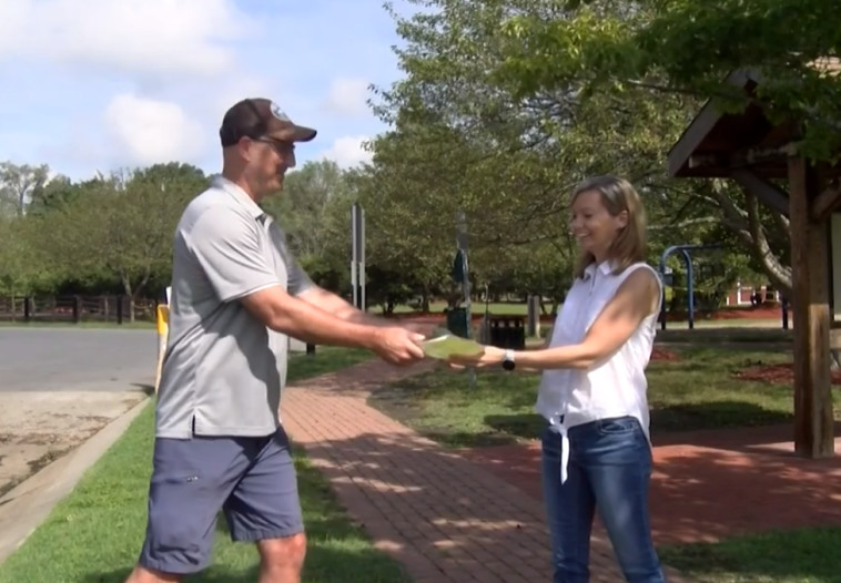 הפתק בבקבוק שב לבעליו