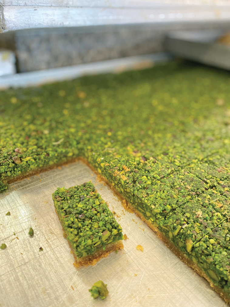 ממתקי פיסטוק ב''ממתקי וליד חסן''