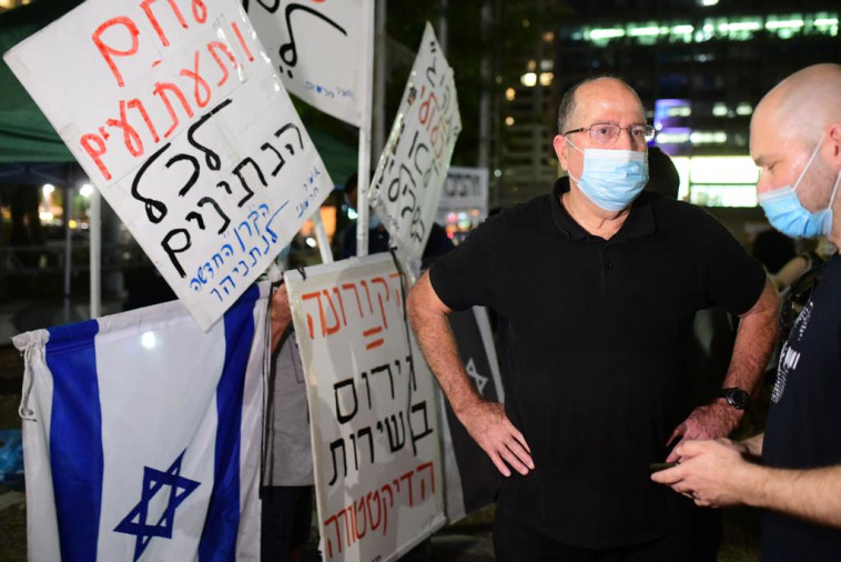 בוגי במחאה בכיכר רבין (צילום: אבשלום שושני)
