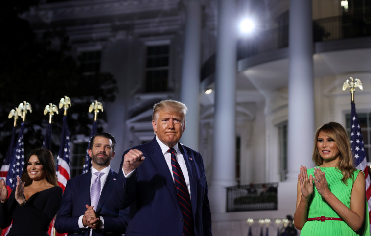 דונלד טראמפ בוועידה הדמוקרטית