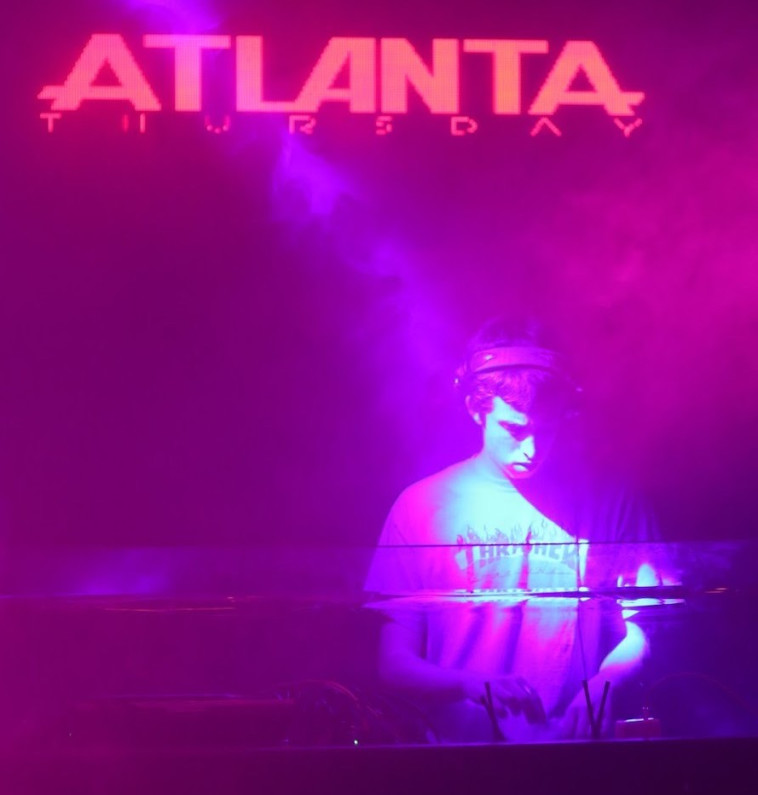 עומר שפריר מתקלט