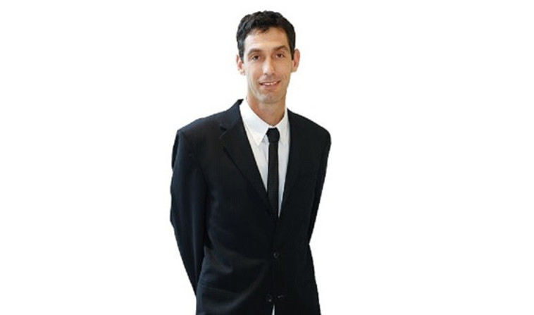 עורך הדין אדם ידיד