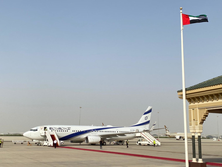 מטוס אל על שטס לאבו דאבי