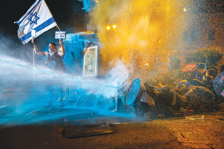 שימוש במכת''זית בהפגנה בבלפור