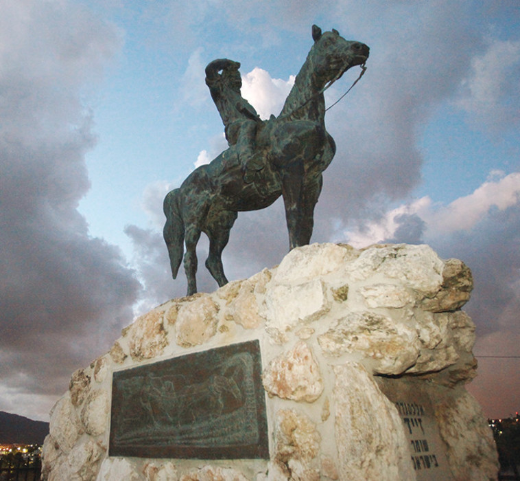 פסל אלכסנדר זייד (צילום: יוסי זמיר, פלאש 90)