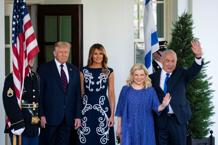 הזוגות נתניהו וטראמפ בטקס בבית הלבן