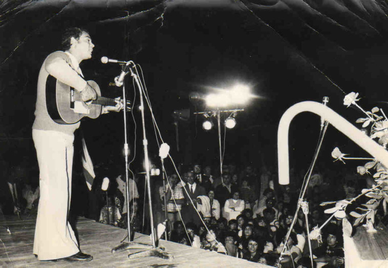 יוסי מוסטקי בתחילת שנות ה-70