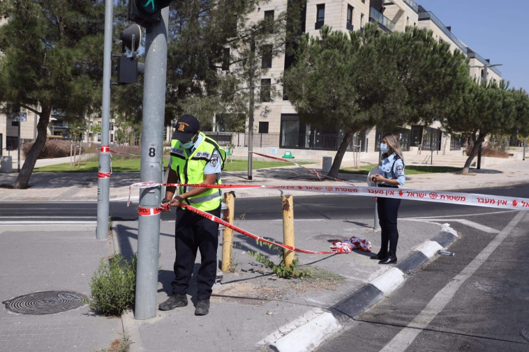 המשטרה אוכפת את הסגר ופורסת מחסומים
