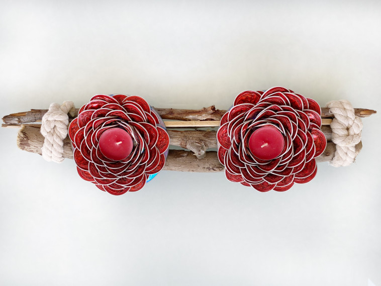 פמוטים מקפסולות קפה של האמנית מיכל ברוטפלד