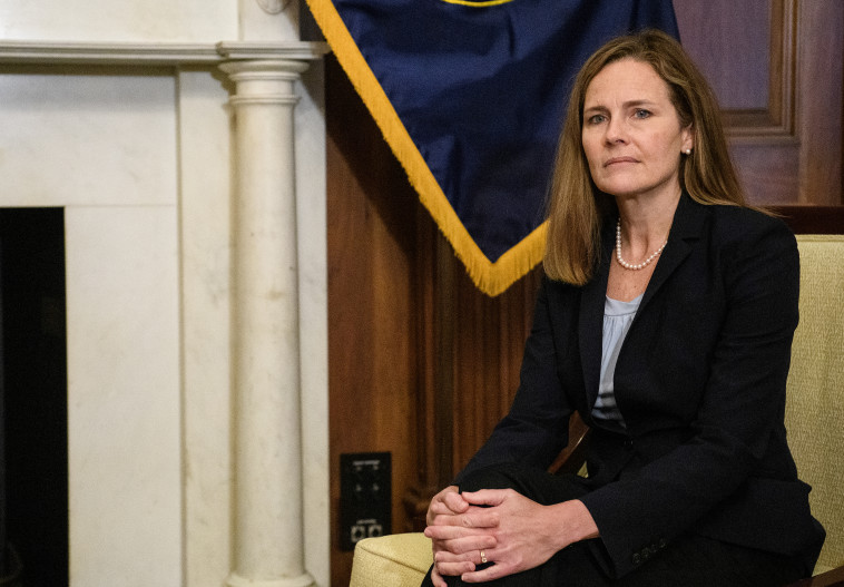 איימי קוני בארט