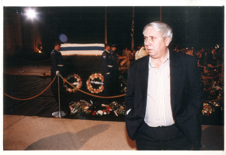 איתן הבר בהלוויתו של יצחק רבין ז''ל (צילום: פלאש 90)
