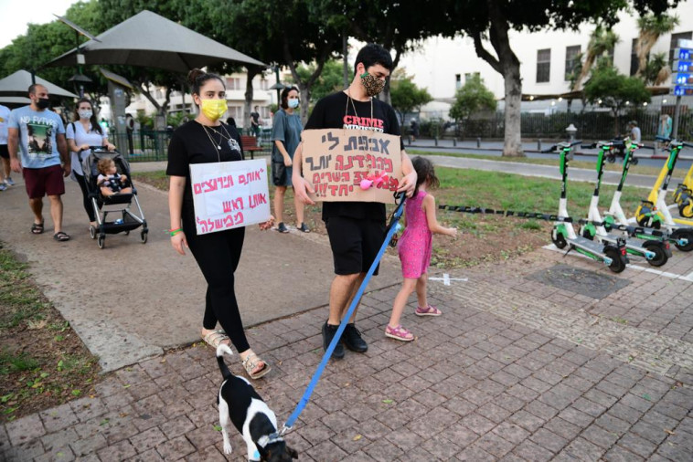 מחאה נגד נתניהו בשדרות רוטשילד בתל אביב