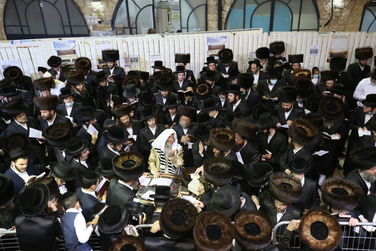 המון חרדי בקורונה