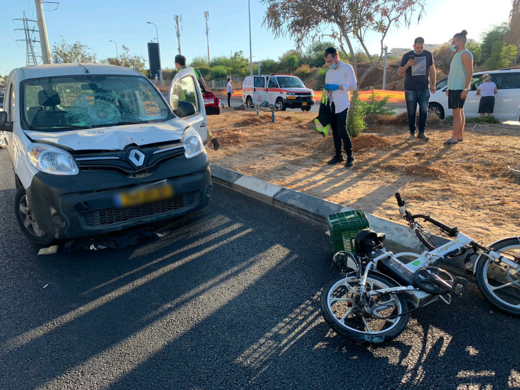 זירת התאונה בפתח תקווה