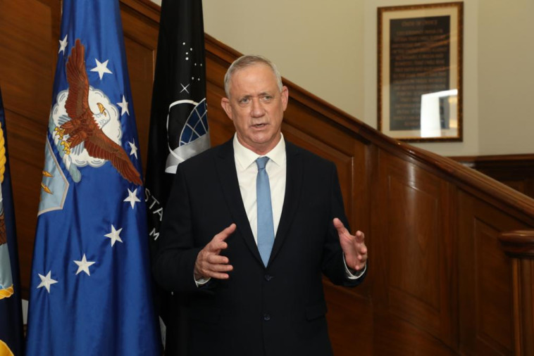 שר הביטחון בני גנץ בפנטגון