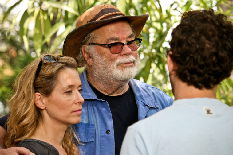 יהודה ברקן בסדרה פלפלים צהובים 