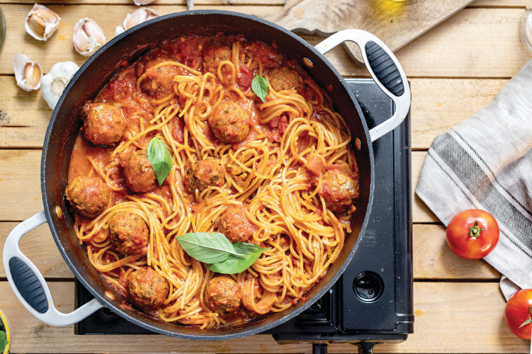 ספגטי מיטבולס בסיר אחד