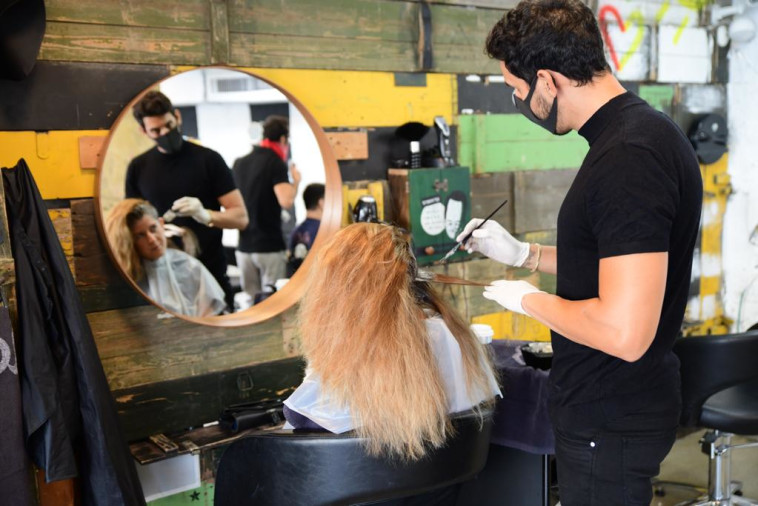 המספרות נפתחו