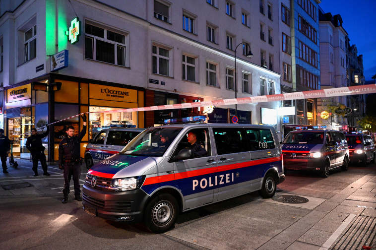 זירת הפיגוע בווינה (צילום: REUTERS/Radovan Stoklasa)