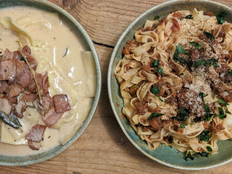 פסטה ראגו ורביולי תירס קרבונרה