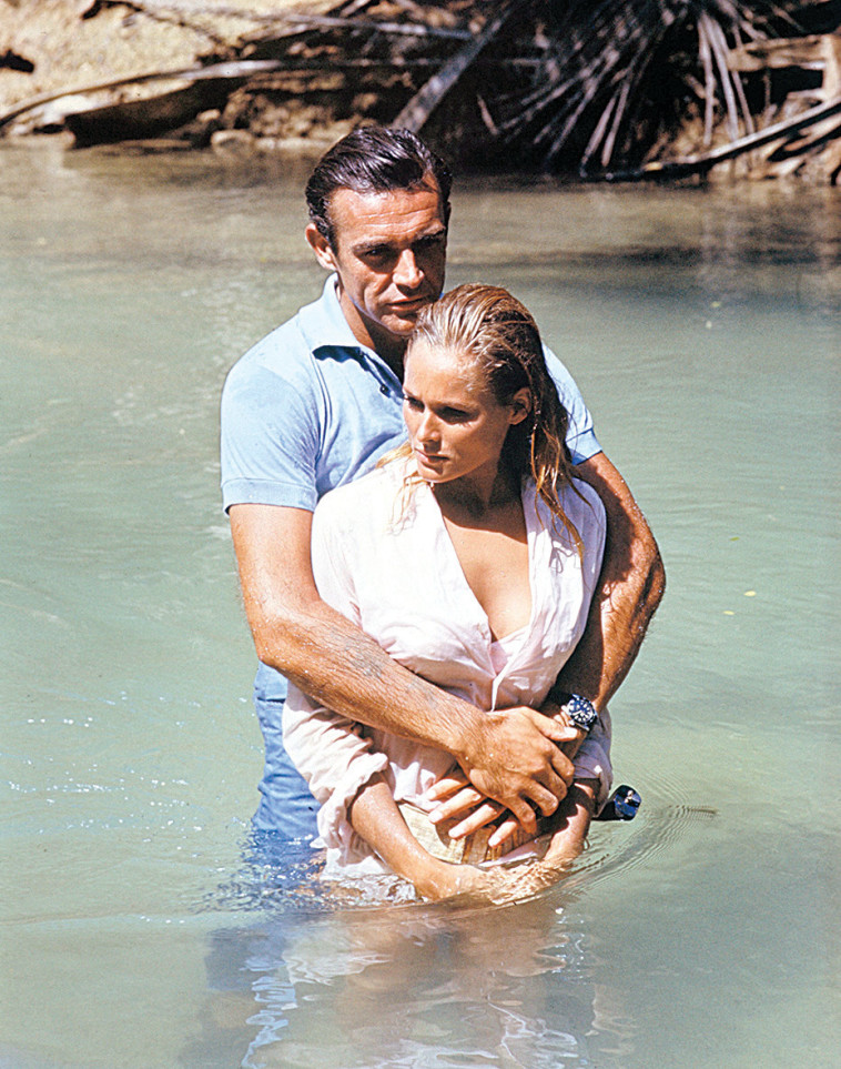 קונרי עם אורסולה אנדרס ב''ד''ר נו''