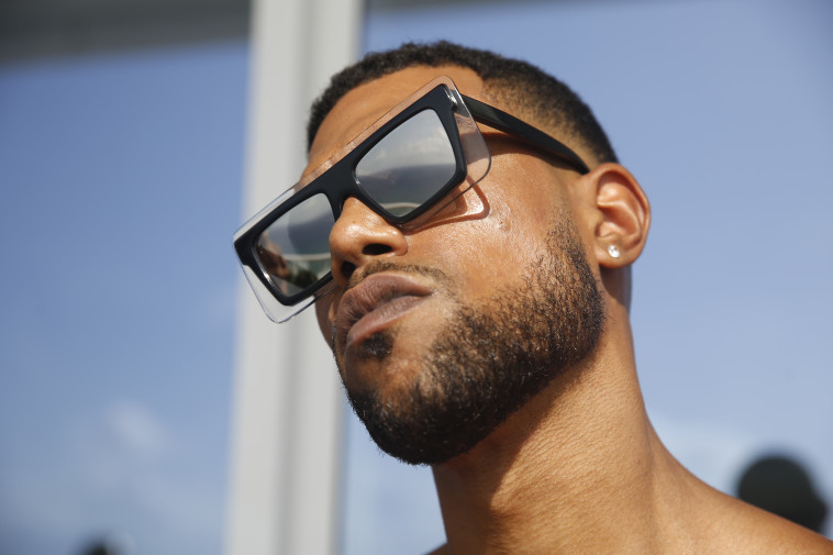 בלאק פריידי וסייבר מאנדיי באירוקה. 50%-70% הנחה על משקפי שמש וראייה. צילום: גיל חיון.