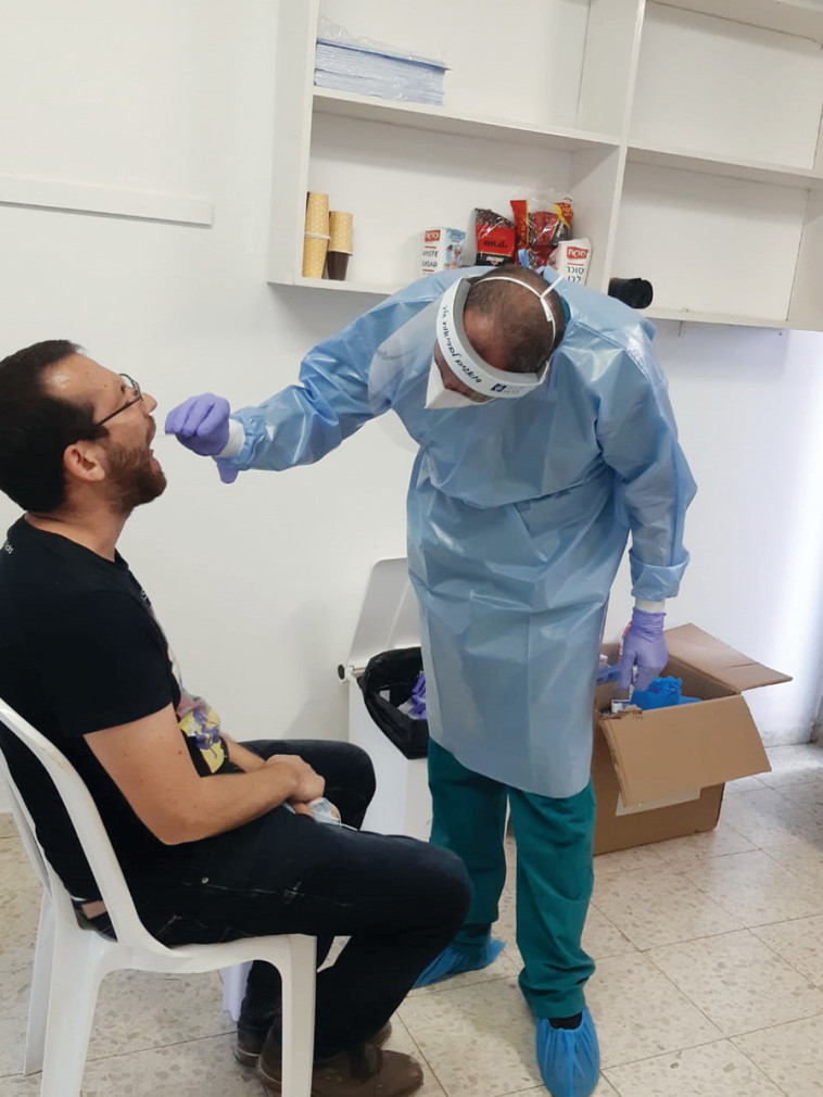 בדיקות קורונה לעובדים