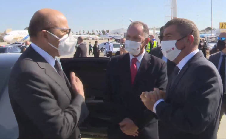 גבי אשכנזי ושר החוץ הבחרייני