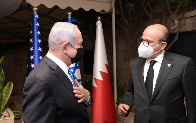 נתניהו ושר החוץ הבחרייני א-זיאני