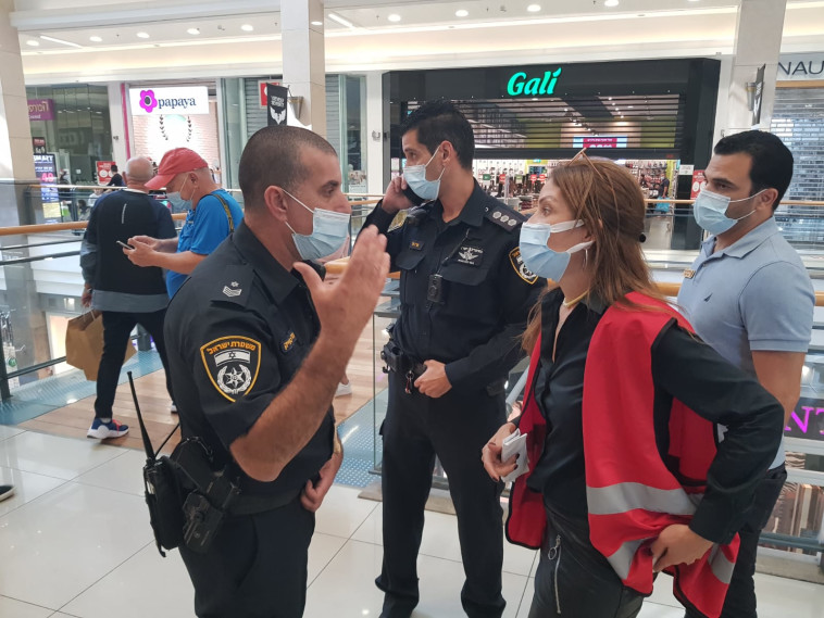 מרד הקניונים - אכיפה בקניון פתח תקווה