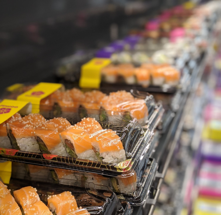 הויטרינה באומאי OOMAI