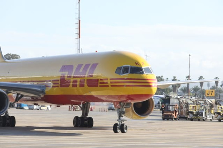 המטוס ועליו החיסונים