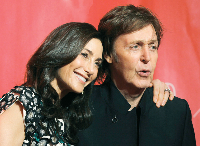 פול מקרטני וננסי שבל