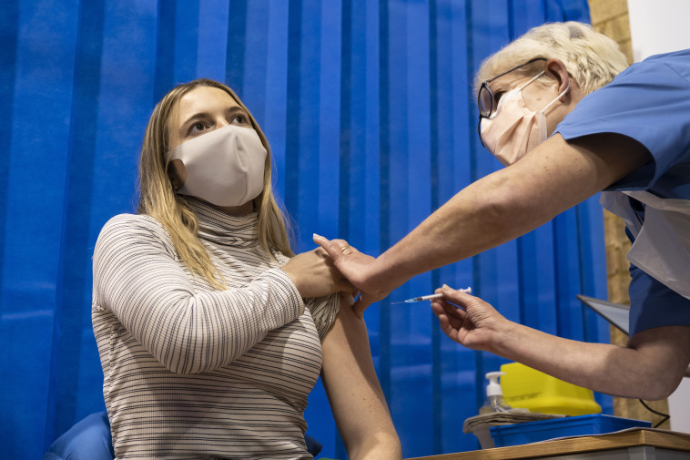 חיסון קורונה של פייזר (צילום: Matthew Horwood/Getty Images)