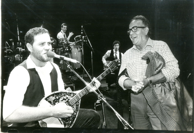 יהודה פוליקר עם אביו ג'קו, 1985